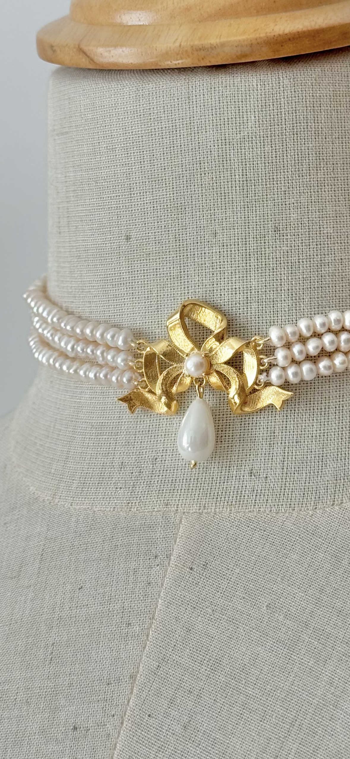 Victorian bow choker (small)