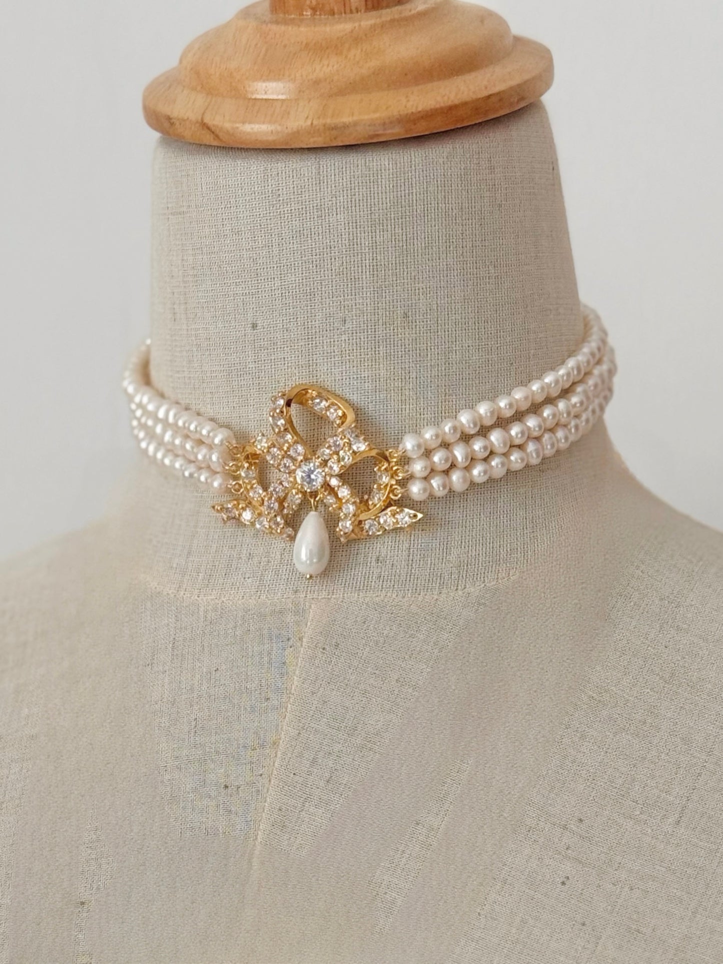 Victorian bow full zircon choker (Large)
