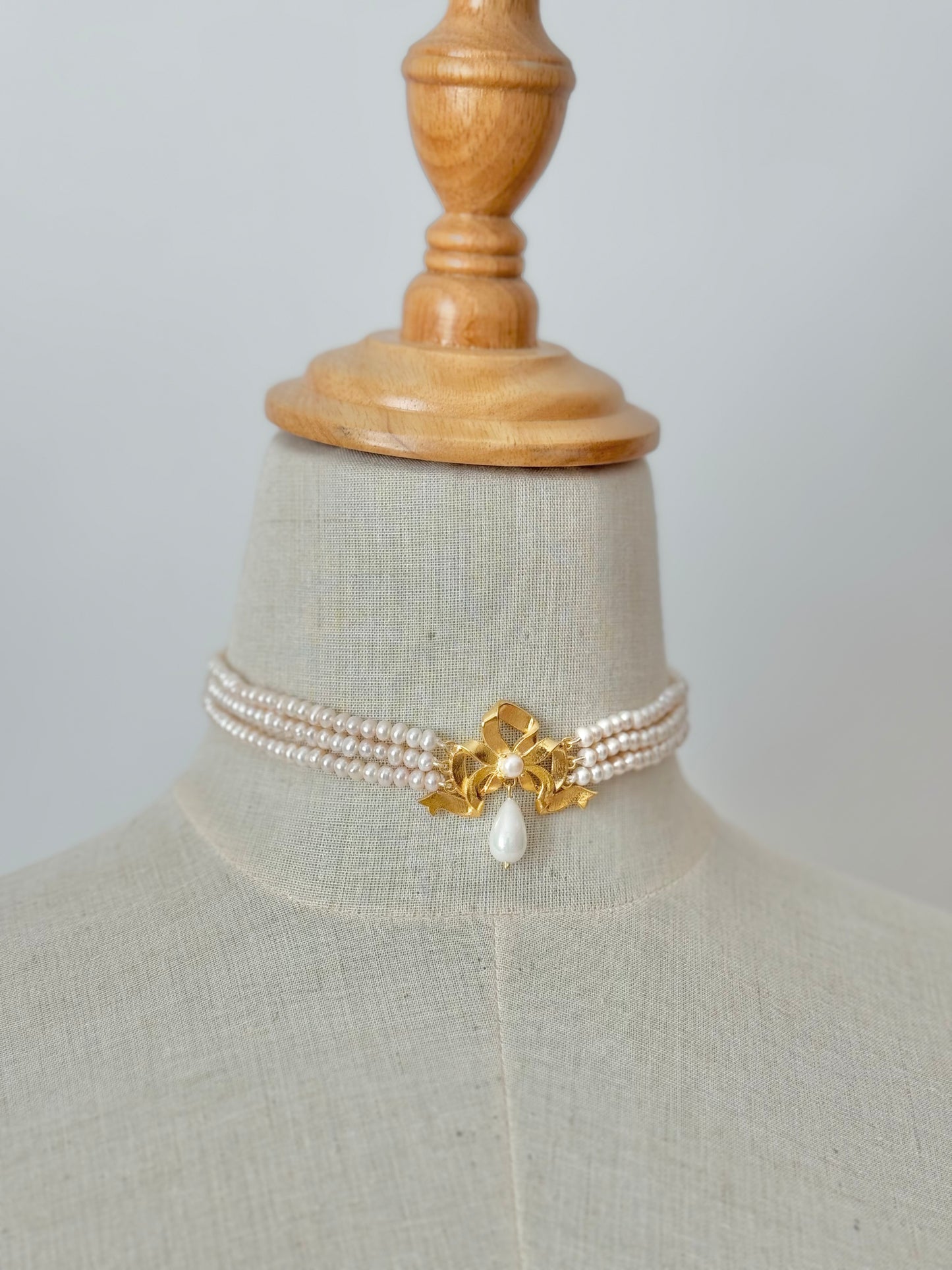 Victorian bow choker (small)