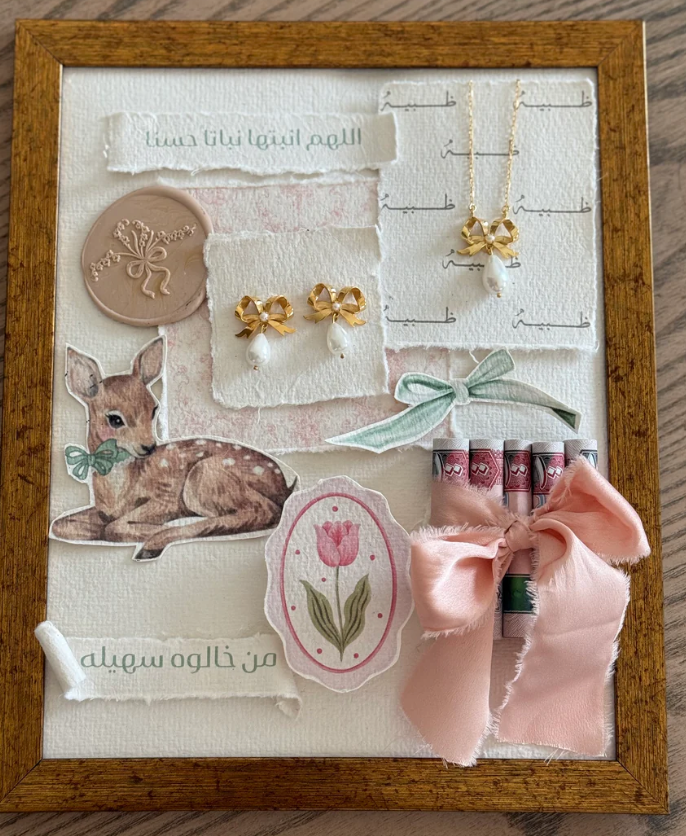 Framed gift wrapping Deer Baby girl
