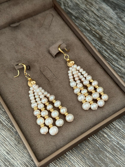 Pearl tassel earring