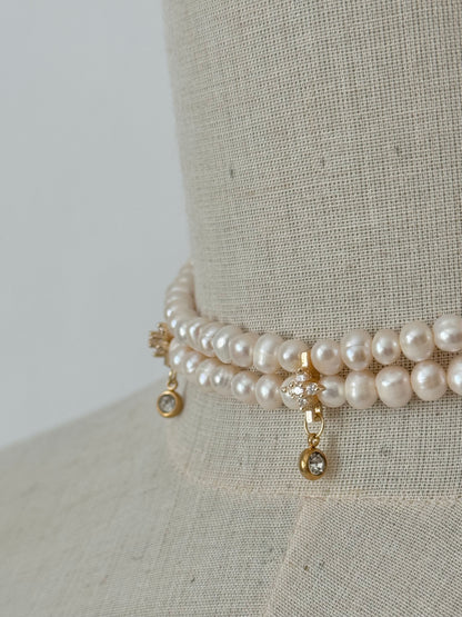 Fresh water pearl with gold plated crystals choker