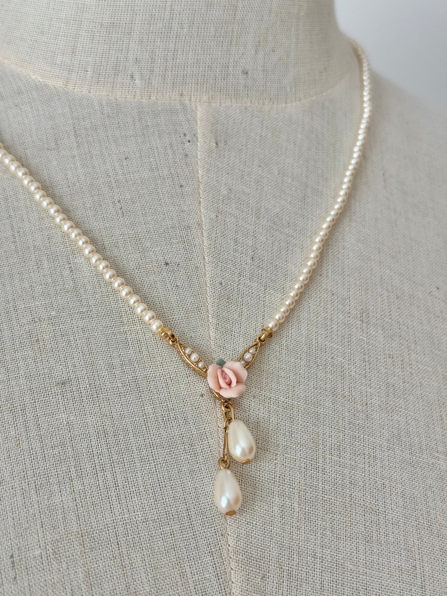 Vintage rose necklace