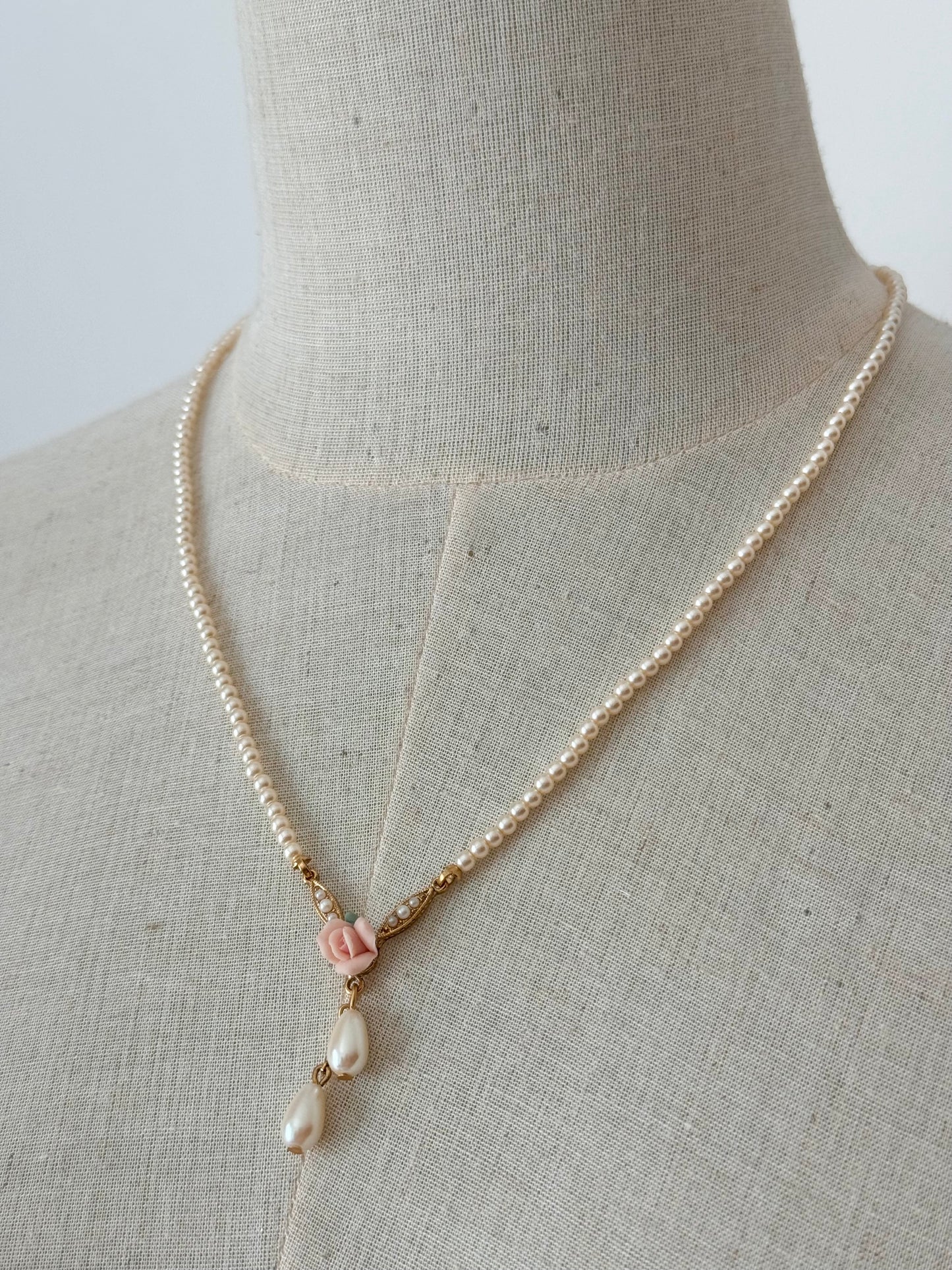 Vintage rose necklace