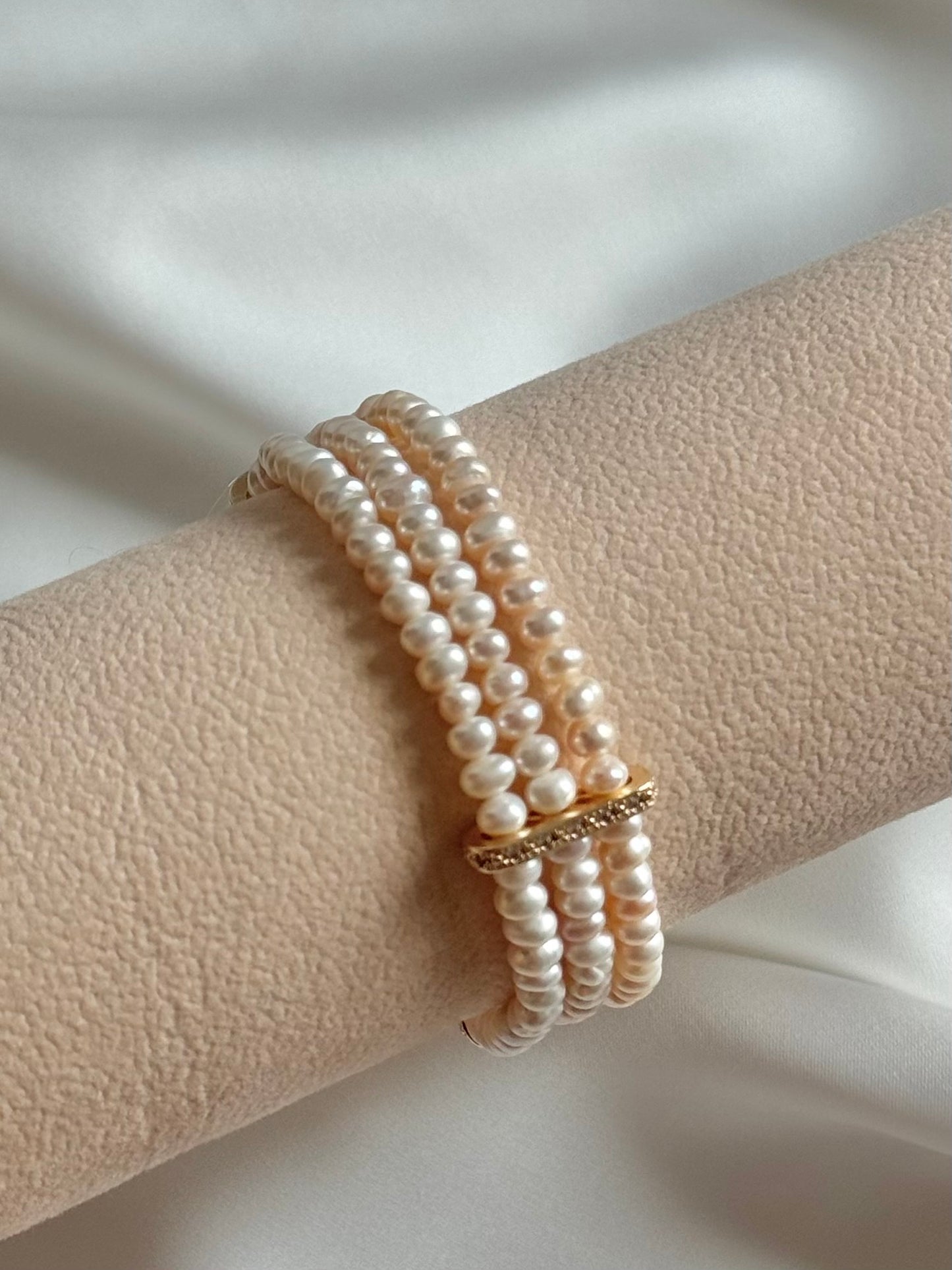 Three layer pearl bracelet