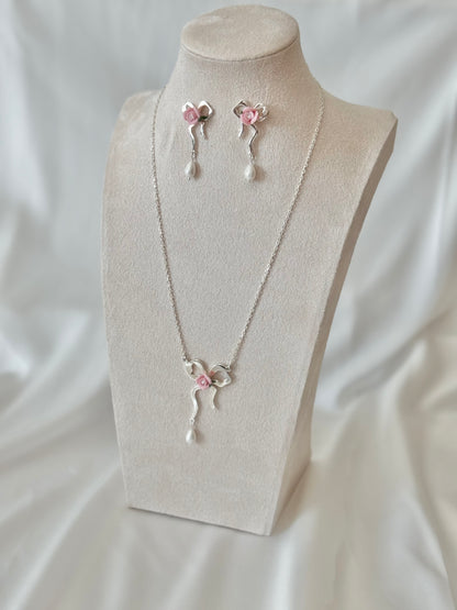 FF02.S set - Silver bow set with vintage ceramic roses & pearl drop