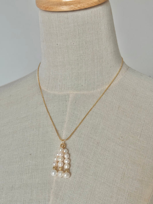 Mini pearl tassel necklace