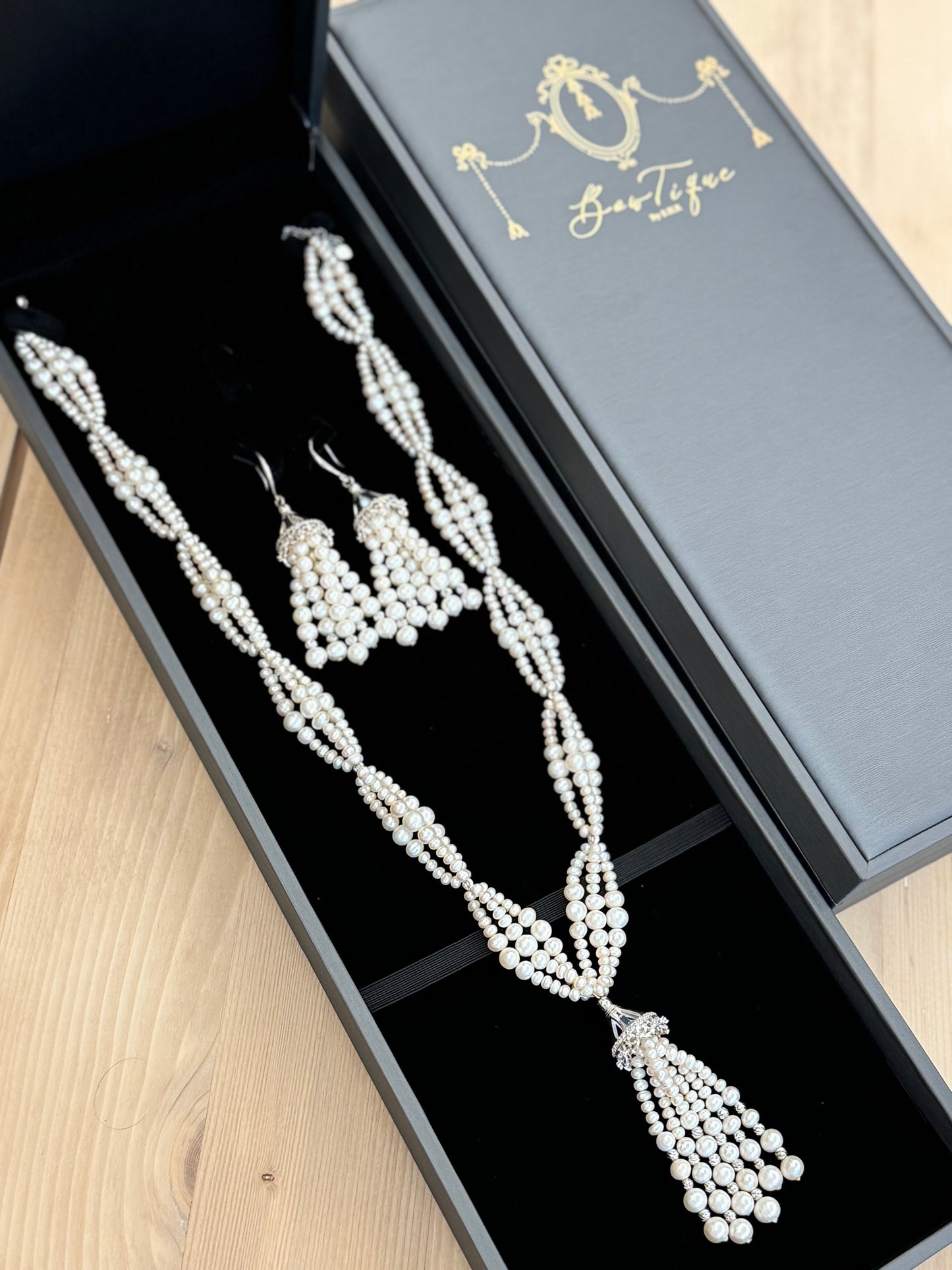 T03S Set - Silver pearl tassel set, long necklace with earrings