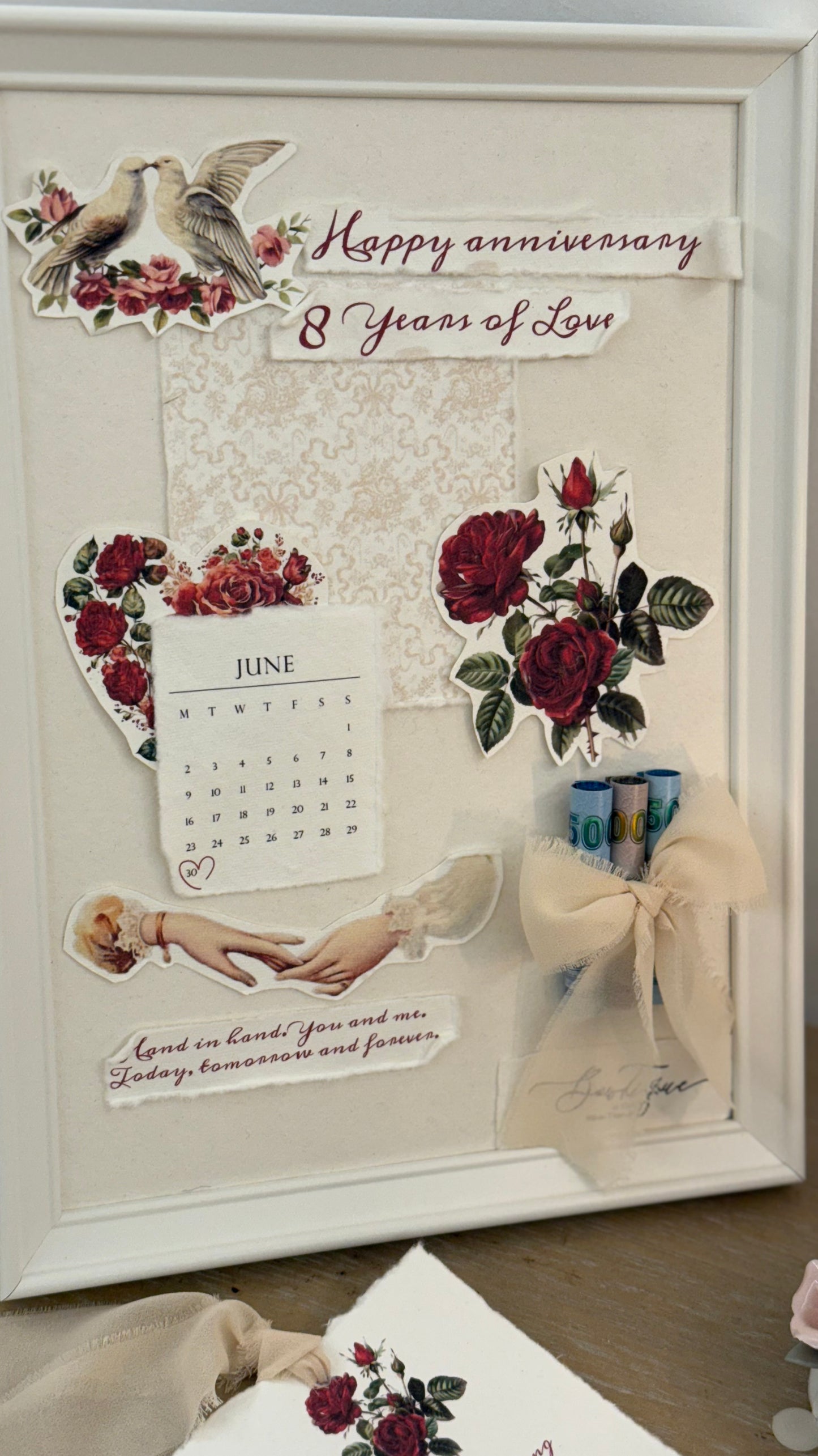 Framed gift wrapping anniversary