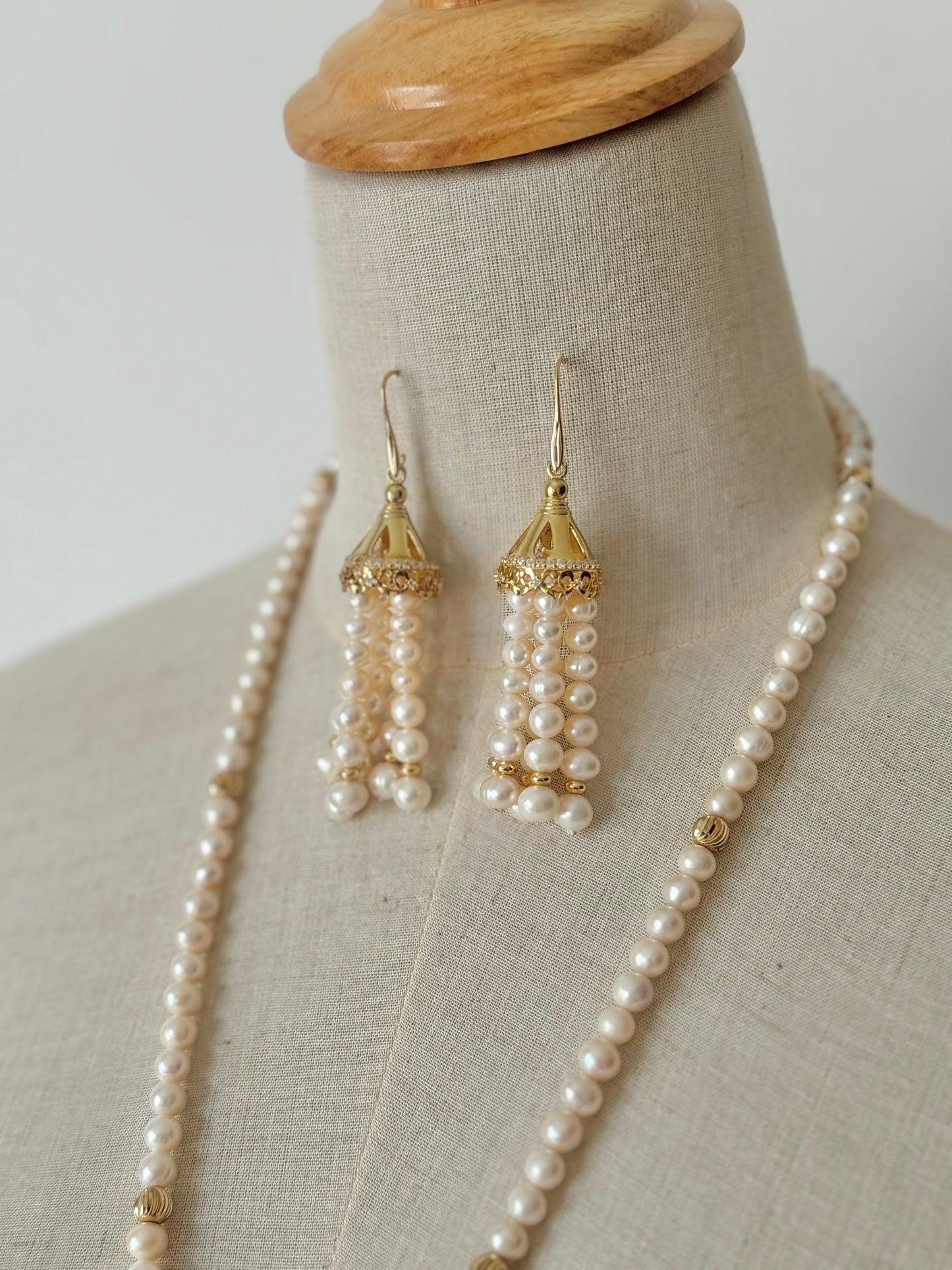 T01G Set - Gold plated silver pearl tassel set, Long necklace with earring without ring