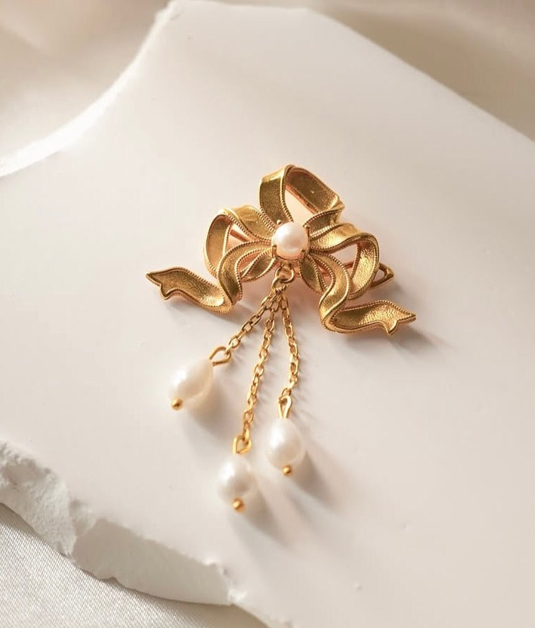 Victorian bow hair clip