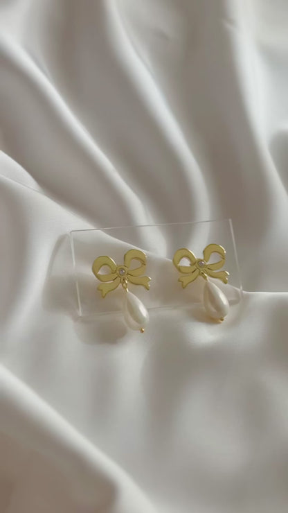 FF03.G earring - Gold plated silver bows with zircons and pearl drop )Deliver within 5 days)